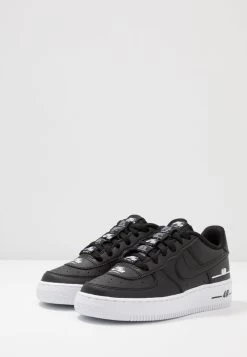 Nike Sportswear AIR FORCE 1 LV8 3 - Sneaker Low - Black/white -Modeschuhe 05c03bb2587542d7af4430a5e4aee0b8