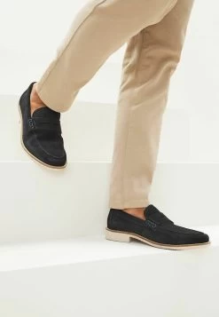 Next HELL FOR STANDARD - Slipper - Navy Blue -Modeschuhe 0686b33fc0ac4630a42b1f697f69dce7 1