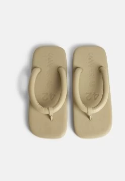 HASTALAVISTA - Zehentrenner - Beige -Modeschuhe 0b3ac75614bf4becb3731dbd9627ad2e