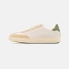 Clae DEANE UNISEX - Sneaker Low - Off-white/vanilla/olive -Modeschuhe 172bd576e4f64d8398633dc4fa1c6463
