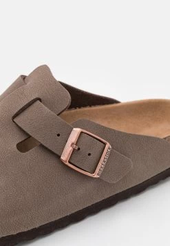 Birkenstock BOSTON BFBC EARTHY VEGAN - Hausschuh - Mocca -Modeschuhe 26bbd80879e84233b83b7c4716fcc6c8