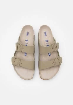 Birkenstock ARIZONA SOFT FOOTBED - Pantolette Flach - Faded Khaki -Modeschuhe 2c4636957cbe44009419ee92392a2859
