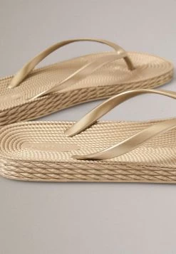 Oysho Zehentrenner - Gold -Modeschuhe 337d5585ef0f474c9dcd61f714b75a1d