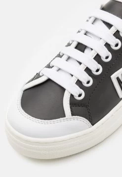 MOSCHINO UNISEX - Sneaker Low - Black/white -Modeschuhe 35d61ef185b64f98a7fa351eb5153834