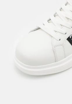 BRAVE SOUL THRONE - Sneaker Low - White -Modeschuhe 4c253cc7a680478da1093638c8e51207