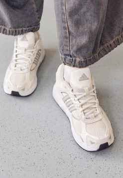 Adidas Originals RESPONSE CL - Sneaker Low - White Tint/silver Metallic -Modeschuhe 4e63d3a610454020aab4e5cc0a073500