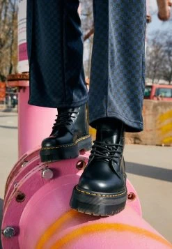 Dr. Martens JADON - Plateaustiefelette - Black -Modeschuhe 4f7a7979d5c0479a880fd697c600717b