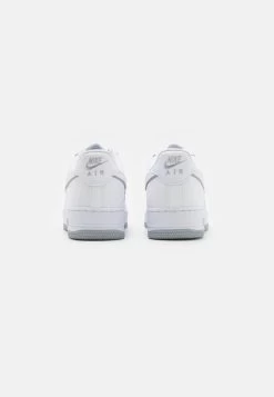 Nike Sportswear AIR FORCE 1 07 - Sneaker Low - White/wolf Grey -Modeschuhe 5a386b4dba3c4dab89099392b5ca73ff
