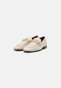 TRIM LOAFER - Slipper - Off-white 9 TRIM LOAFER - Slipper - Off-white -Modeschuhe 5a95a59101ad42ce80a95391066a5db9