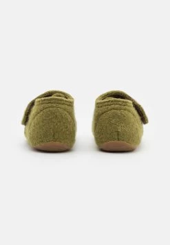 BABYKLETTSCHUH IGEL UND PILZ UNISEX - Hausschuh - Olive Oil -Modeschuhe 6046334b8c064f809d99fd07bfbdb0f5