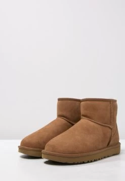 Ugg CLASSIC MINI - Ankle Boot - Chestnut -Modeschuhe 6395ffc1931a44319186fc016b0dacbe