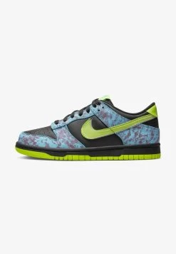 Nike Sportswear LOW SE 2 BG - Sneaker Low - Multi Color/volt Black Baltic Blue