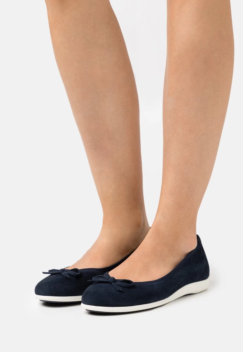 Tamaris Klassischer Ballerina - Navy 3 Tamaris Klassischer Ballerina - Navy