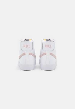 Nike Sportswear BLAZER MID 77 - Sneaker High - White/pink Oxford/black/summit White -Modeschuhe 8238a80767e8450b9ecc899605bdf462