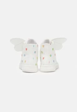 Stella McCartney Kids TRAINERS UNISEX - Sneaker High - Ivory 10 Stella McCartney Kids TRAINERS UNISEX - Sneaker High - Ivory -Modeschuhe 99e6815110e04748937d753b40aebc34