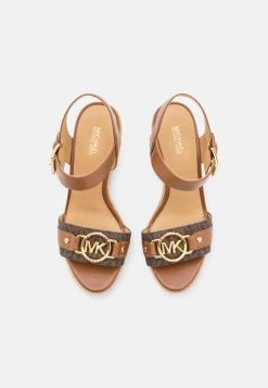 MICHAEL Michael Kors RORY WEDGE - High Heel Sandalette - Luggage -Modeschuhe 9aa4b384f0cf476eabbbf6ccd41f6ba6
