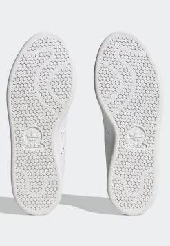 Adidas Originals STAN SMITH - Sneaker Low - Cloud White/better Scarlet/gold Metallic -Modeschuhe 9aabcc10f6454888bb85a6f5599376c4