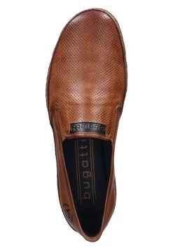 Bugatti SANDSTONE - Slipper - Cognac 10 Bugatti SANDSTONE - Slipper - Cognac -Modeschuhe 9ba7a1ab0ade498eaccb79594cba07fc