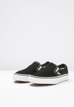 Vans CLASSIC SLIP-ON - Slipper - Black -Modeschuhe a3b7f48b4b1144ddbe7abcd294324de5