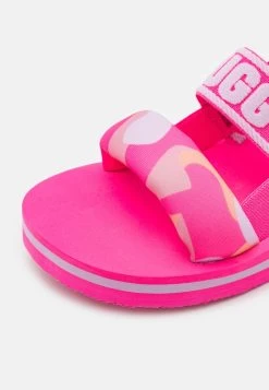 Ugg ZUMA SLING CAMOPOP UNISEX - Riemensandalette - Taffy Pink -Modeschuhe acede35e4659466d8ae9c42177961406