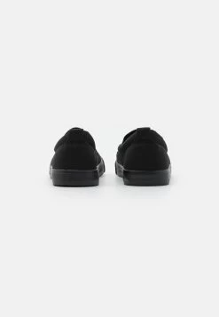 Pier One UNISEX - Slipper - Black -Modeschuhe b3086ad5a87545b591af413b2e38fb22