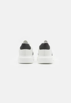 BRAVE SOUL THRONE - Sneaker Low - White -Modeschuhe b6506122299d40bfb8d2026ad931f7b6