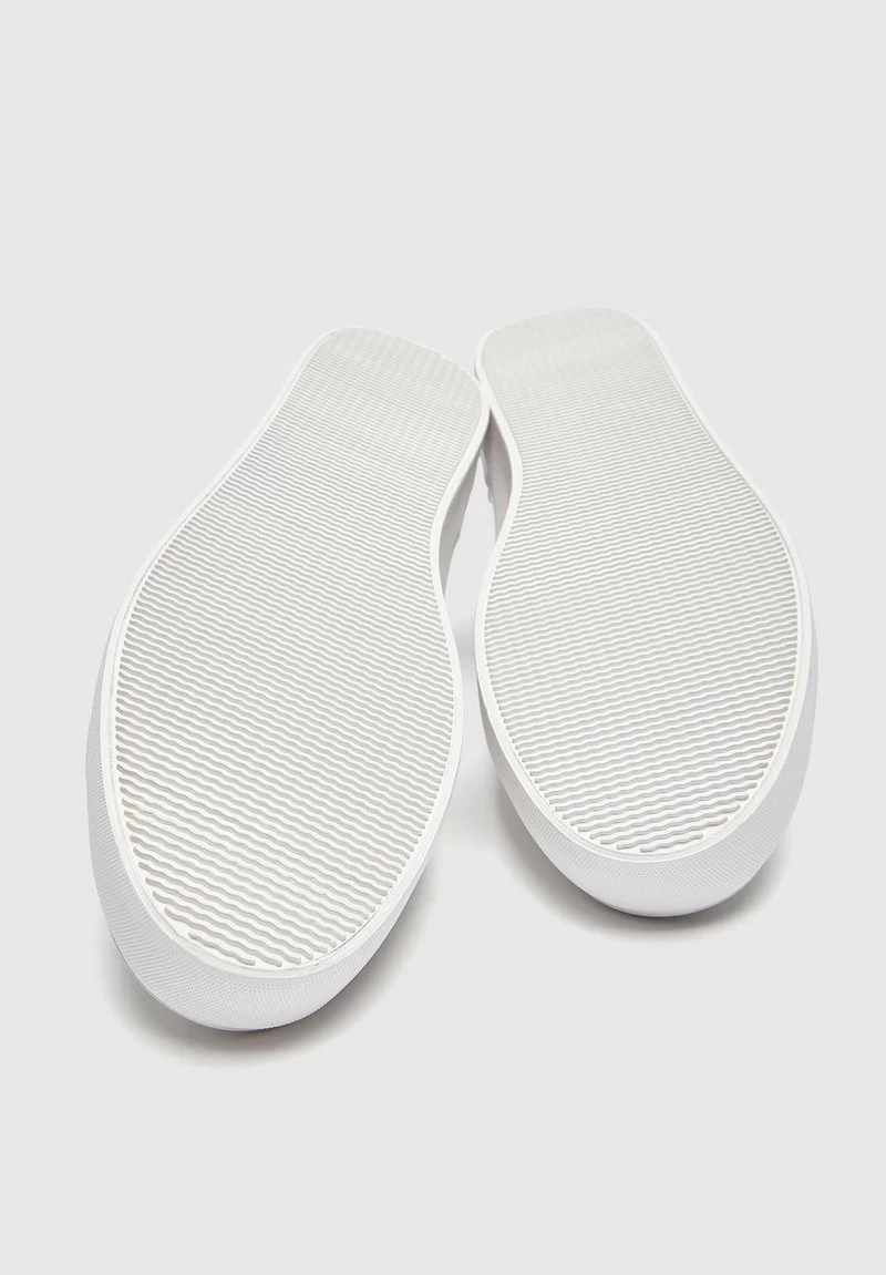 PULL & BEAR Sneaker Low - White 7 PULL & BEAR Sneaker Low - White – Bild 5