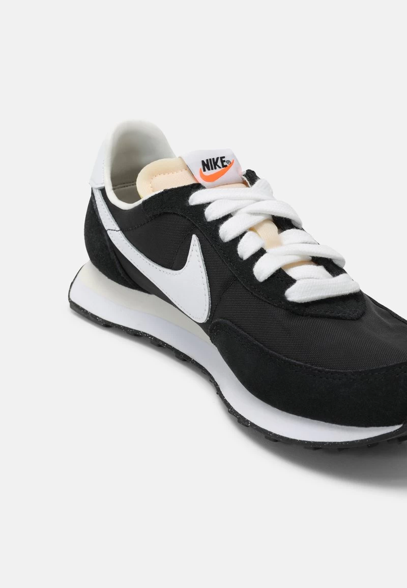 Nike Sportswear WAFFLE TRAINER 2 UNISEX - Sneaker Low - Black/white/sail/total Orange 7 Nike Sportswear WAFFLE TRAINER 2 UNISEX - Sneaker Low - Black/white/sail/total Orange – Bild 5