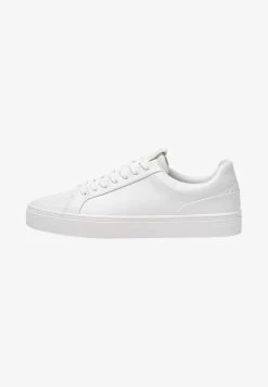 PULL & BEAR Sneaker Low - White 13 PULL & BEAR Sneaker Low - White -Modeschuhe d6fdc375fee44ca0a067612bed065860 1