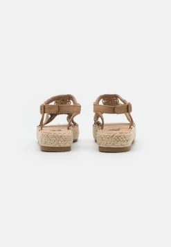 Xti Espadrille - Taupe -Modeschuhe d7a2b98f3fe94aebbe79d3b2b0fc1465