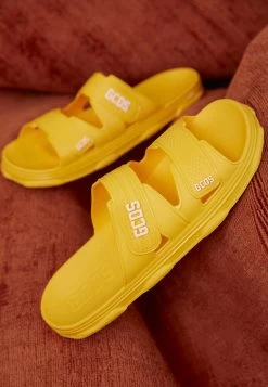 GCDS POOL SLIDES UNISEX - Badesandale - Yellow -Modeschuhe e44e242b005d492aa6e8fc7206847c4e