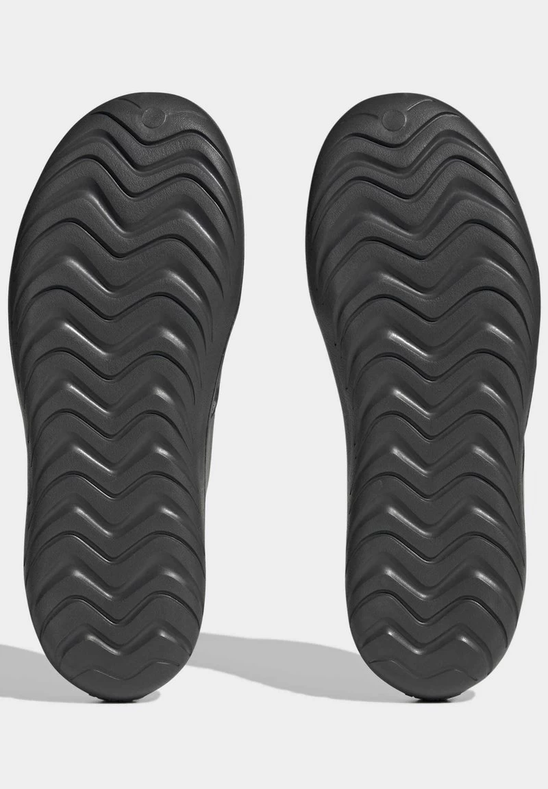 Adidas Sportswear ADICANE - Clogs - Carbon /core Black 6 Adidas Sportswear ADICANE - Clogs - Carbon /core Black – Bild 4