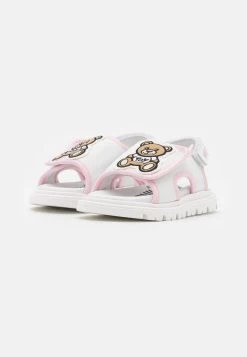 MOSCHINO Riemensandalette - White/pink 9 MOSCHINO Riemensandalette - White/pink -Modeschuhe e83d390c0ebe4e9ab8f63ba549050735