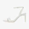 Stradivarius MIT GESTEPPTEN RIEMCHEN - Brautschuh - Offwhite 2 Stradivarius MIT GESTEPPTEN RIEMCHEN - Brautschuh - Offwhite -Modeschuhe eb4f1a35f3a447729f0eef324a6eb4f5