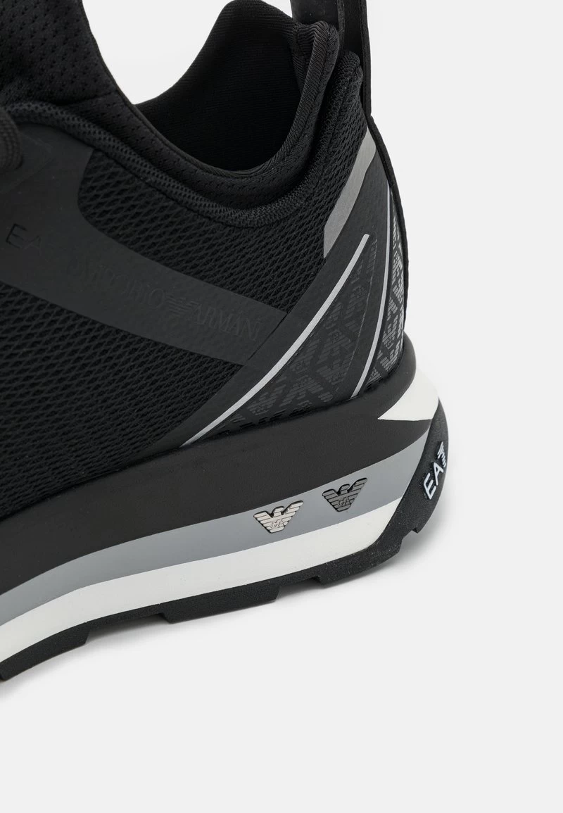 EA7 Emporio Armani ALTURA UNISEX - Sneaker Low - Black 8 EA7 Emporio Armani ALTURA UNISEX - Sneaker Low - Black – Bild 6